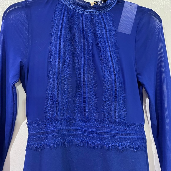 Windsor Dresses & Skirts - Windsor blue mini short long sleeve